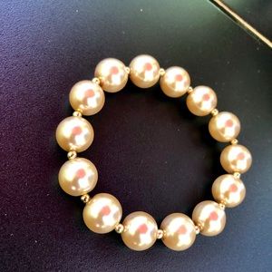 Large Pearl Colored and Gold Colored Bead Stretch Bracelet